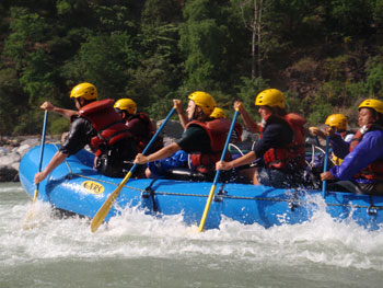 Budi Gandaki River Rafting Tour